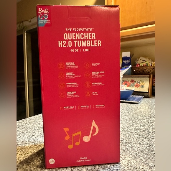 Barbie x Stanley 60’s Twist and Turn - Picture 3 of 3